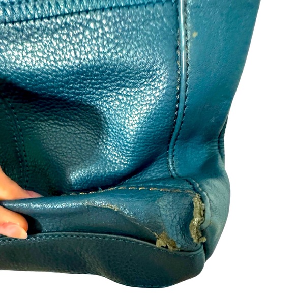 🛑SOLD🛑 The Sak Iris Teal Pebbled Leather Crossbody Bag Purse - Picture 8 of 9